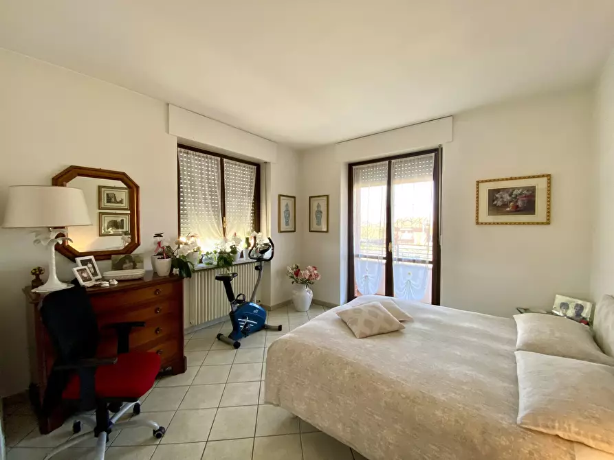 Immagine 12 di Quadrilocale in vendita  in Viale Europa 13 a Grinzane Cavour