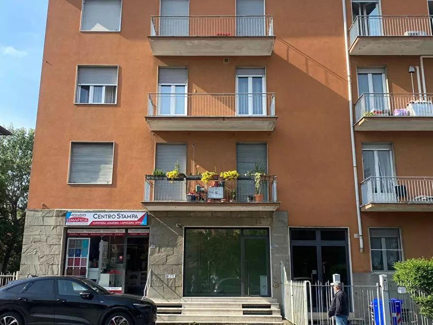 Immagine 12 di Locale commerciale in affitto  in Via Volturno 14 b a Parma