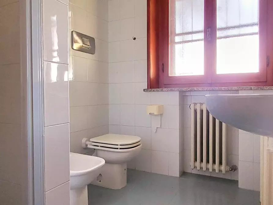 Immagine 21 di Casa bifamiliare in vendita  in Strada Bassa 3 a San Secondo Parmense