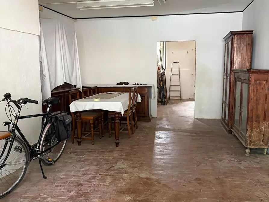 Immagine 1 di Laboratorio in vendita  a Senigallia