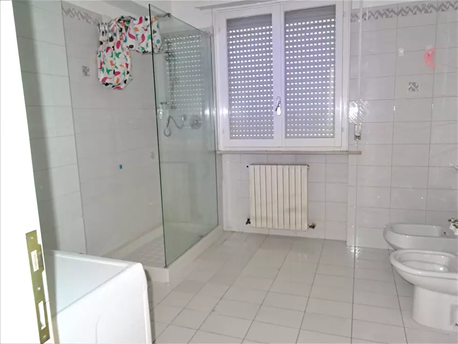 Immagine 21 di Appartamento in vendita  a Senigallia