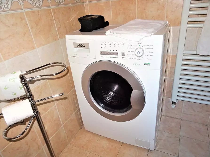 Immagine 11 di Trilocale in vendita  a Arcevia