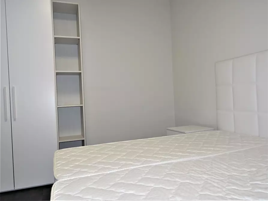 Immagine 9 di Appartamento in vendita  a Senigallia