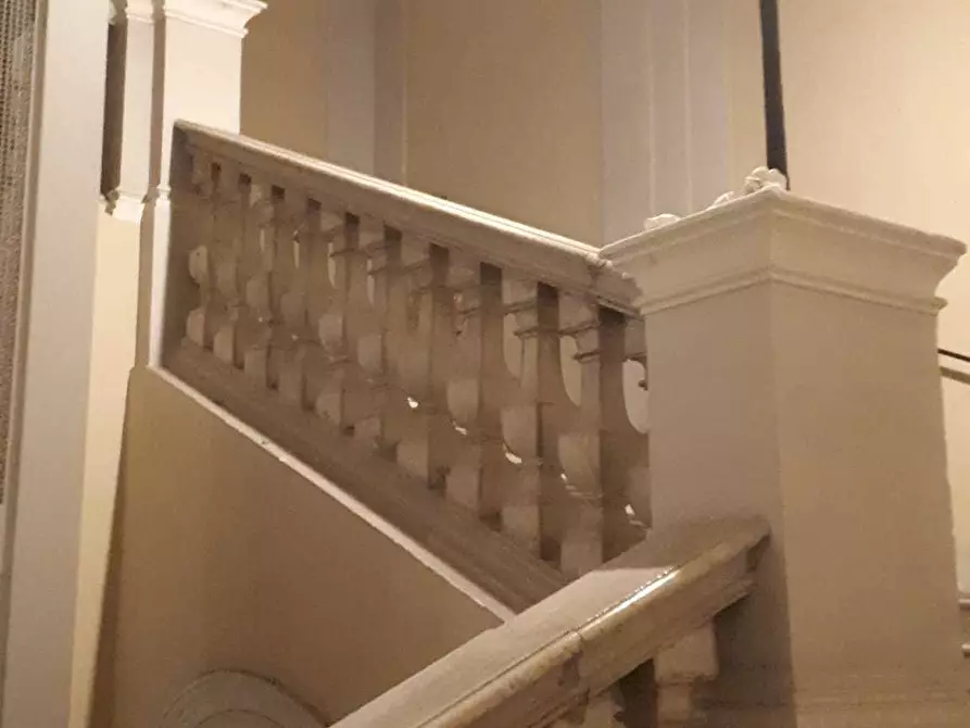 Immagine 23 di Mansarda in vendita  a Senigallia