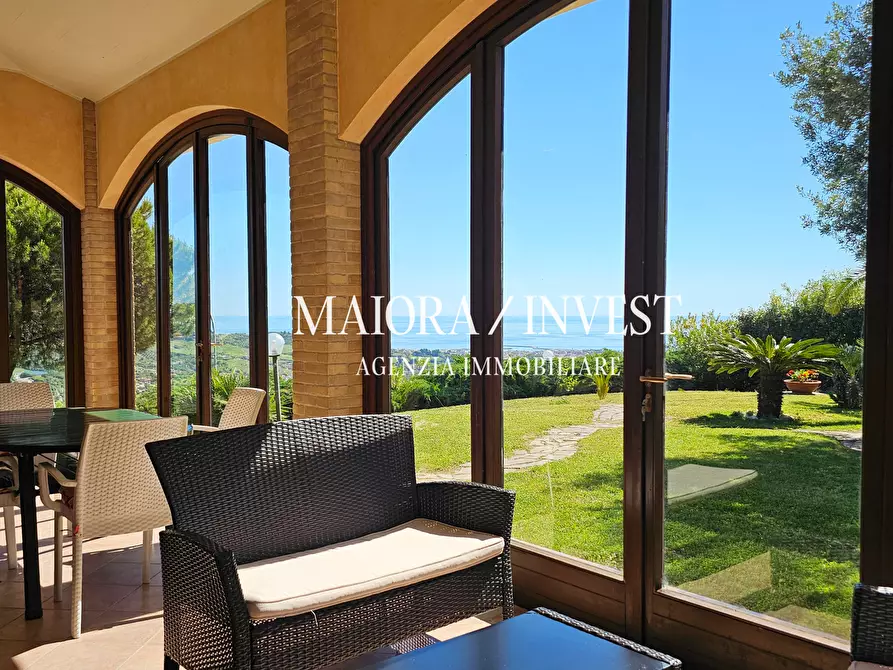 Immagine 40 di Villa in vendita  a Acquaviva Picena