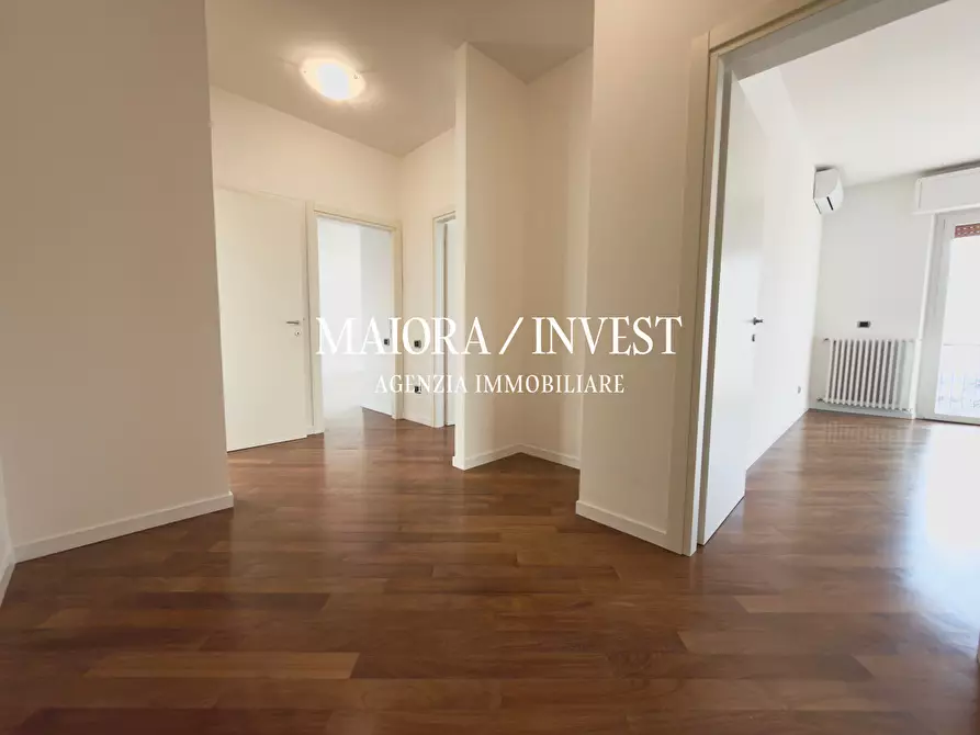 Immagine 5 di Pentalocale in vendita  in via Piemonte a San Benedetto Del Tronto