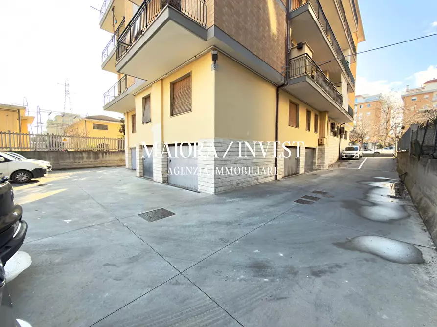 Immagine 29 di Pentalocale in vendita  in via Piemonte a San Benedetto Del Tronto