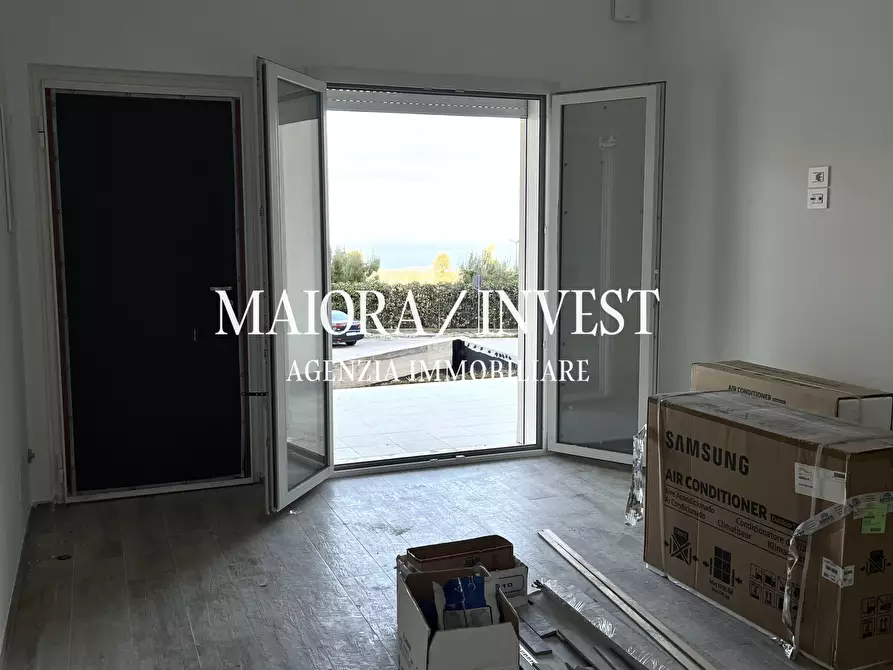 Immagine 12 di Trilocale in vendita  a Acquaviva Picena