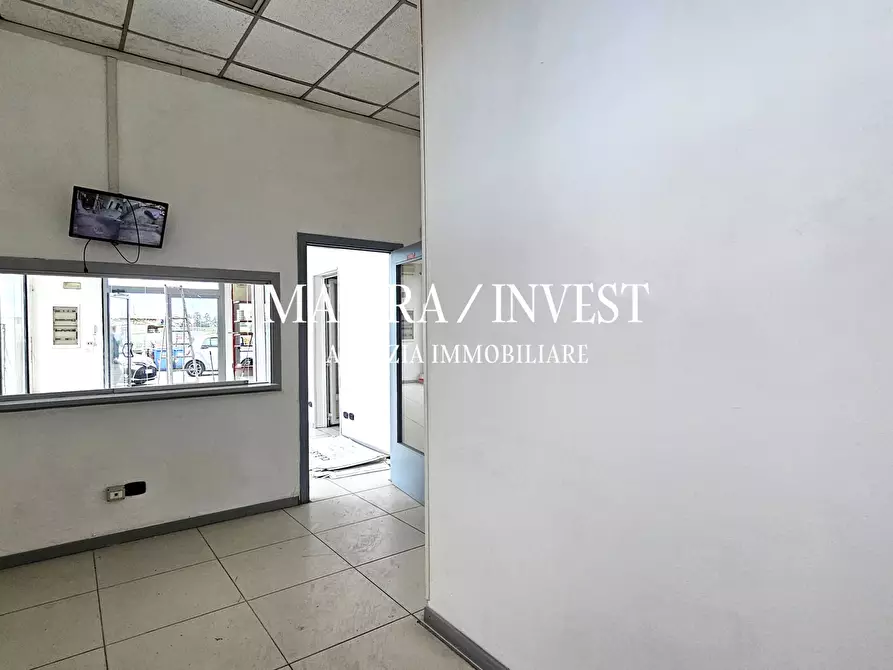 Immagine 6 di Locale commerciale in affitto  in Contrada Isola Sud a San Benedetto Del Tronto