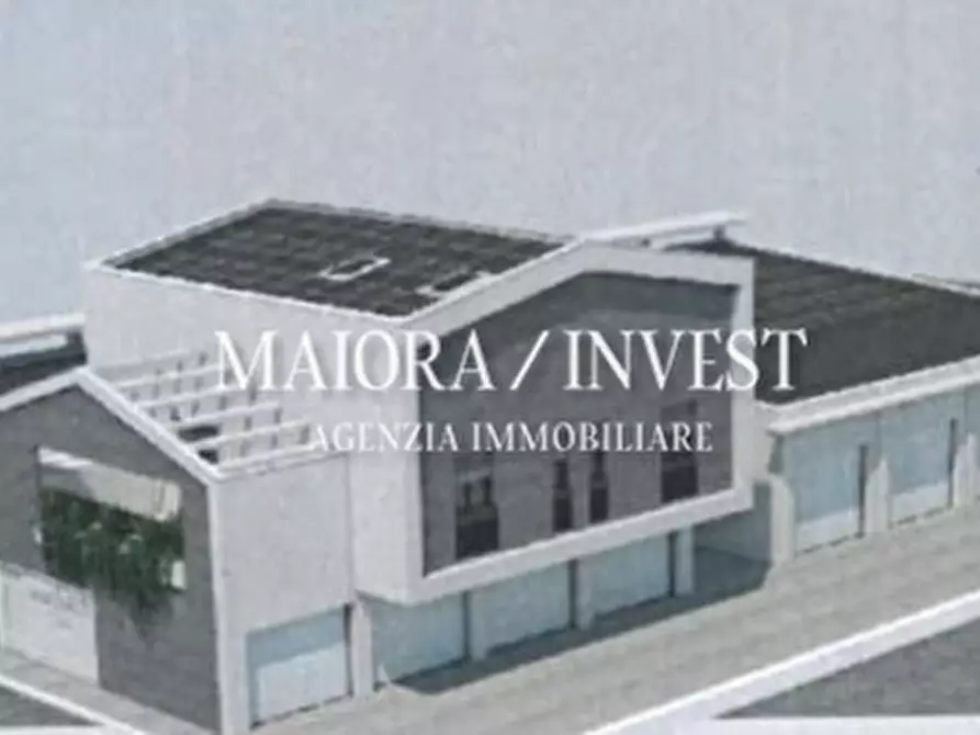 Immagine 6 di Magazzino in vendita  a San Benedetto Del Tronto