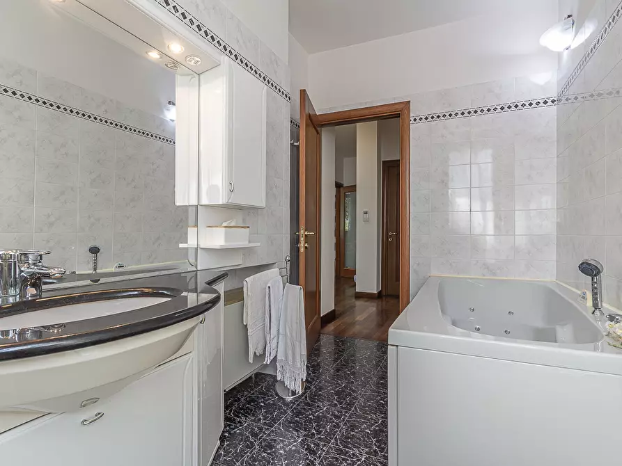 Immagine 16 di Villa in vendita  in Via Claudio Gallerani 2 a Terre Del Reno