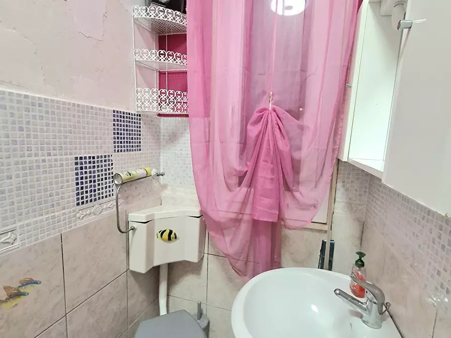 Immagine 10 di Bilocale in vendita  in Corso del Popolo 408 a Rovigo