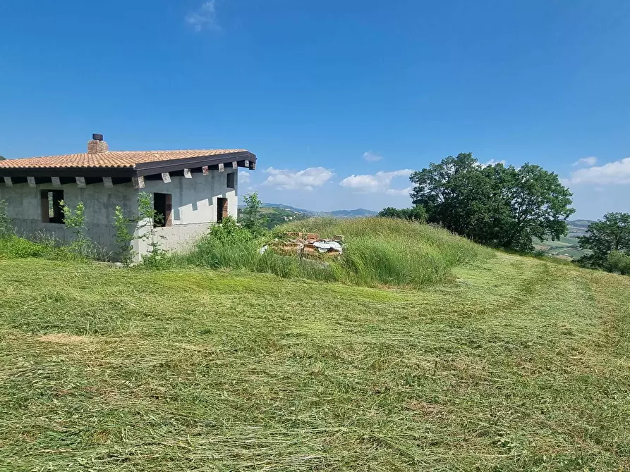 Immagine 40 di Terreno agricolo in vendita  a Farindola