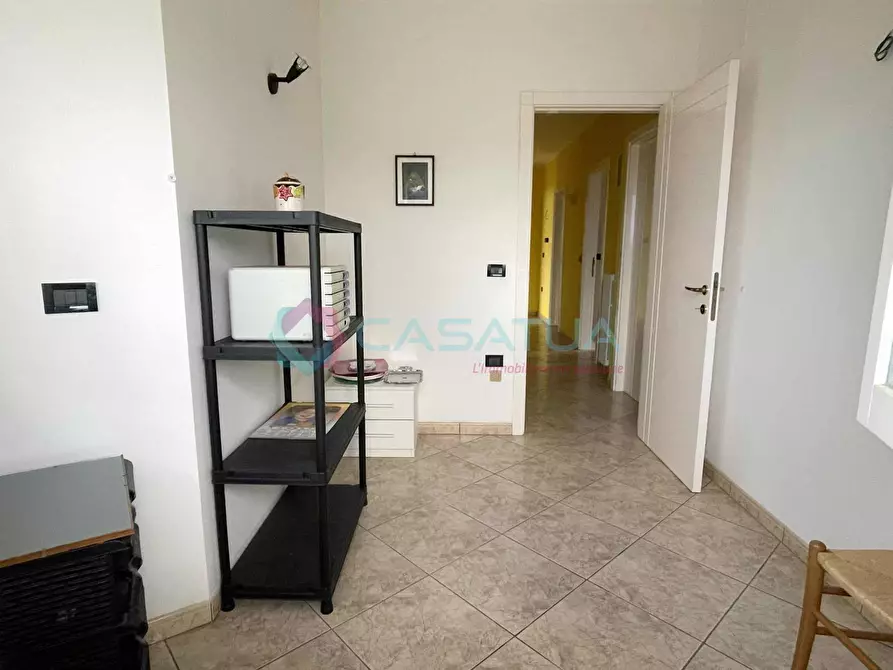 Immagine 33 di Porzione di casa in vendita  a Silvi