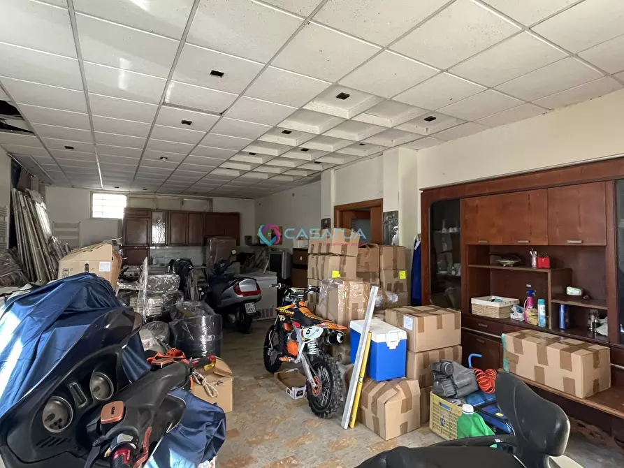 Immagine 12 di Locale commerciale in vendita  a Pineto