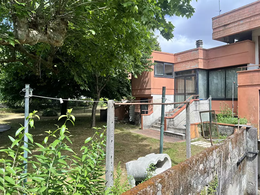 Immagine 20 di Villa in vendita  in Via Acquala 40 a Montignoso