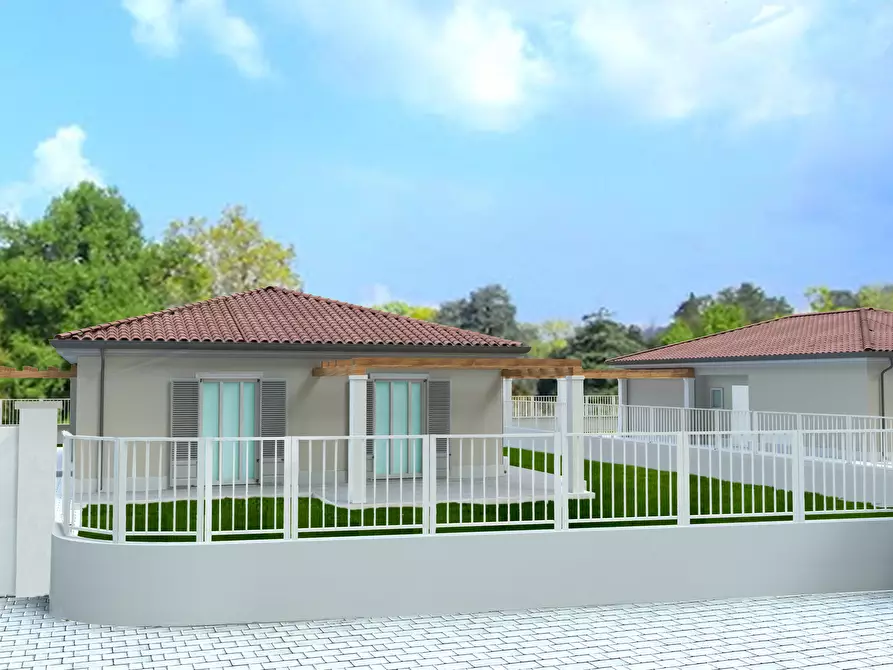 Immagine 2 di Terreno edificabile in vendita  in Via Isola 116 a Ortonovo