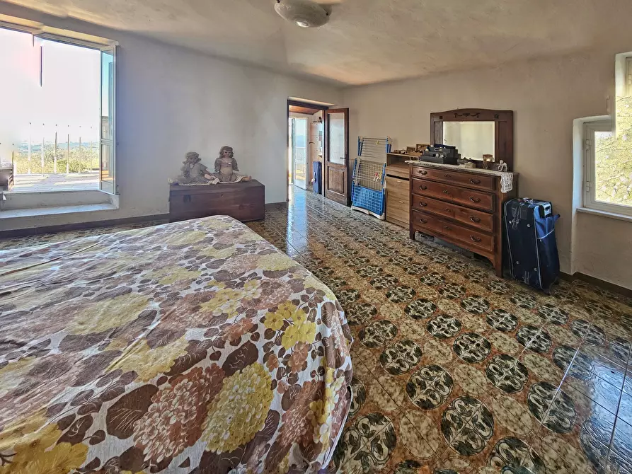 Immagine 39 di Porzione di casa in vendita  in Via Palazzina 8 a Fosdinovo