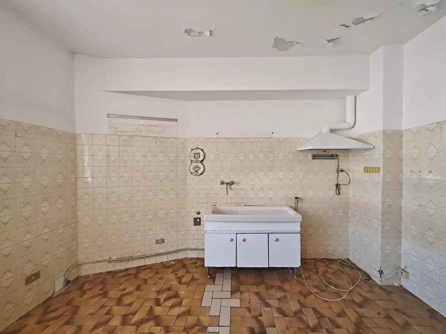 Immagine 14 di Bilocale in vendita  in Stradone D'Oria 120 a La Spezia