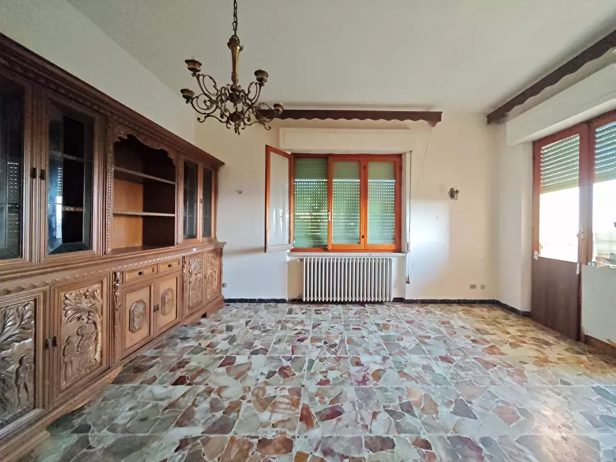 Immagine 25 di Porzione di casa in vendita  in SP23 683 a Castelnuovo Magra