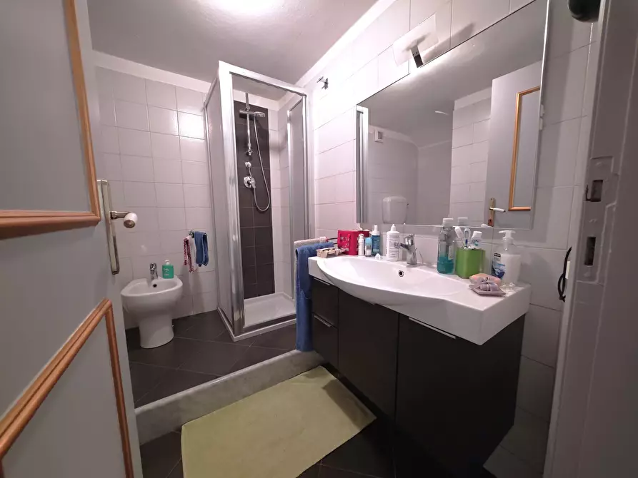 Immagine 22 di Trilocale in vendita  in Piazza Matteotti a Sarzana