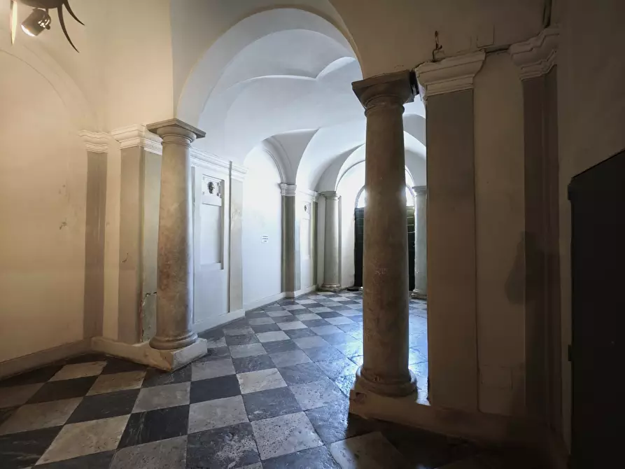 Immagine 27 di Trilocale in vendita  in Piazza Matteotti a Sarzana