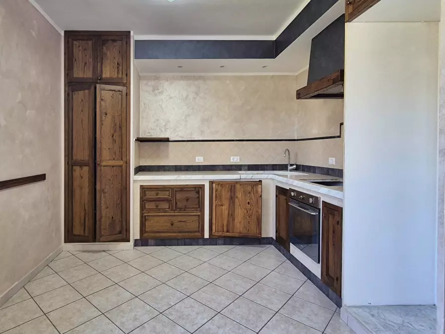 Immagine 4 di Trilocale in vendita  in Via Canale 106 a Castelnuovo Magra