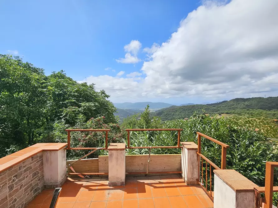 Immagine 8 di Porzione di casa in vendita  in Via Canepari 70 a Fosdinovo