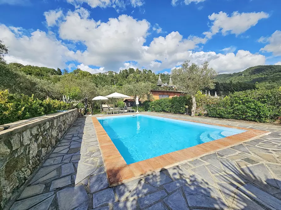 Immagine 56 di Villetta a schiera in vendita  in Via Porredo 152 a Fosdinovo