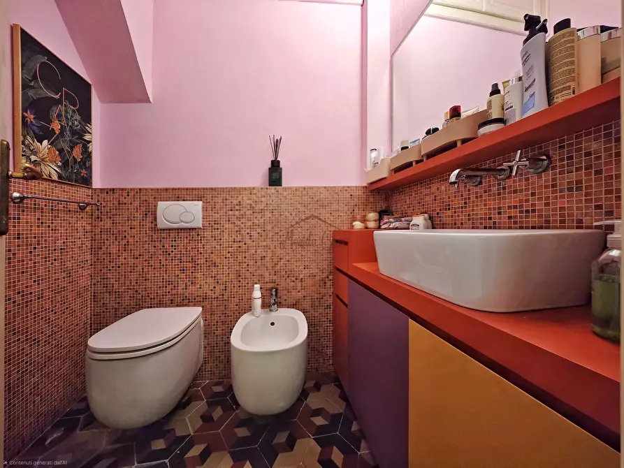 Immagine 21 di Trilocale in vendita  a Sarzana