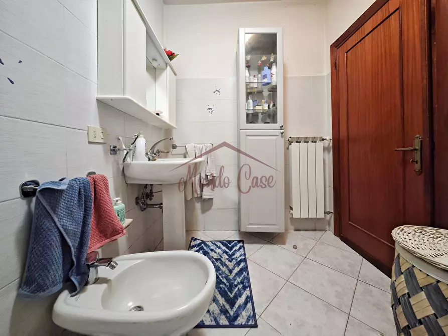 Immagine 30 di Porzione di casa in vendita  in Via Caprignano a Castelnuovo Magra