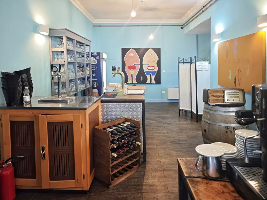 Immagine 51 di Locale commerciale in vendita  in Località Fiascherino 7 a Lerici