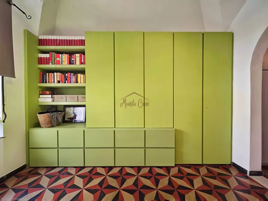 Immagine 34 di Trilocale in vendita  a Sarzana