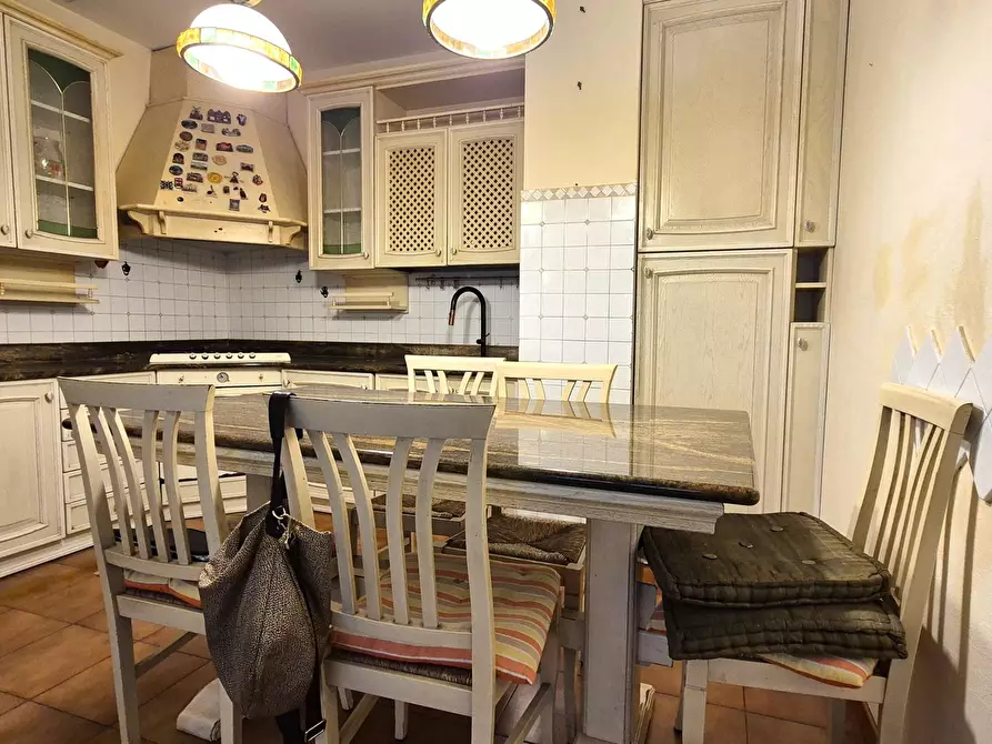 Immagine 14 di Villetta a schiera in vendita  in Via Madonnina 11 a Ortonovo