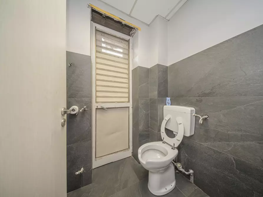 Immagine 18 di Bar / Ristorante in vendita  in Via Terni 25 a Torino
