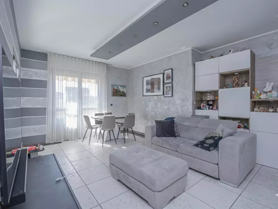 Immagine 12 di Quadrilocale in vendita  in Via Alfonso Badini Confalonieri 47 a Torino