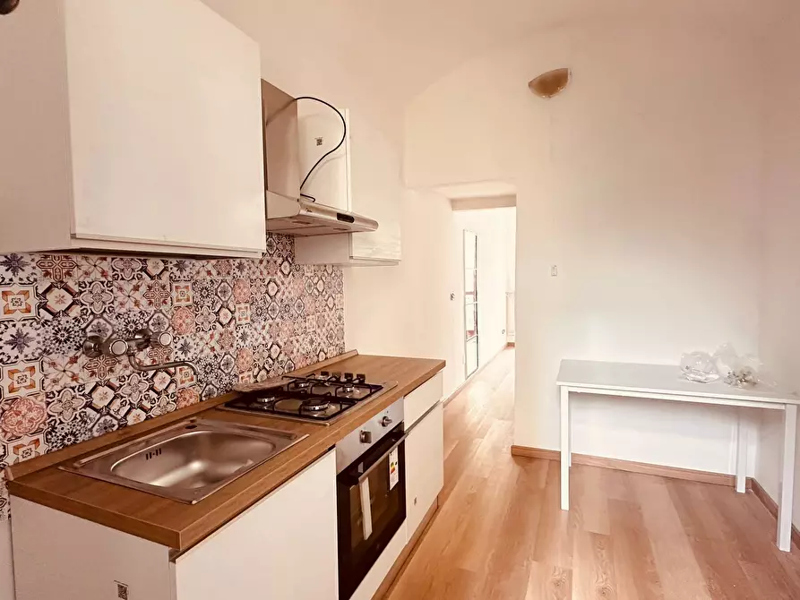 Immagine 36 di Bilocale in vendita  in Via San Donato 27 a Torino