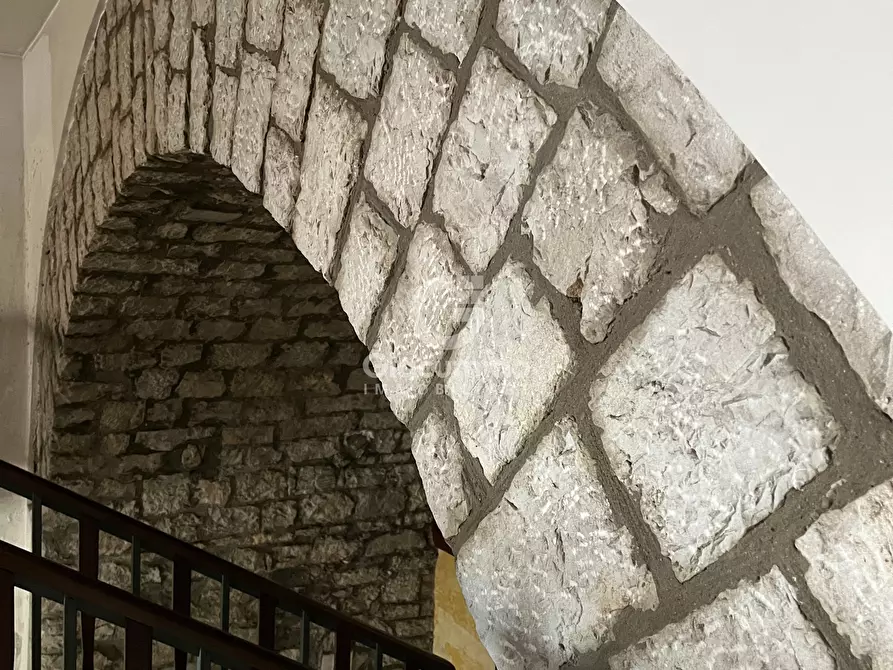 Immagine 14 di Locale commerciale in vendita  in Via Nicola Vaccaro 124 a Potenza