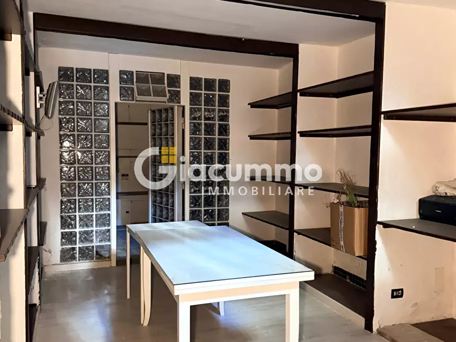 Immagine 12 di Locale commerciale in affitto  in Via Pretoria 43 a Potenza