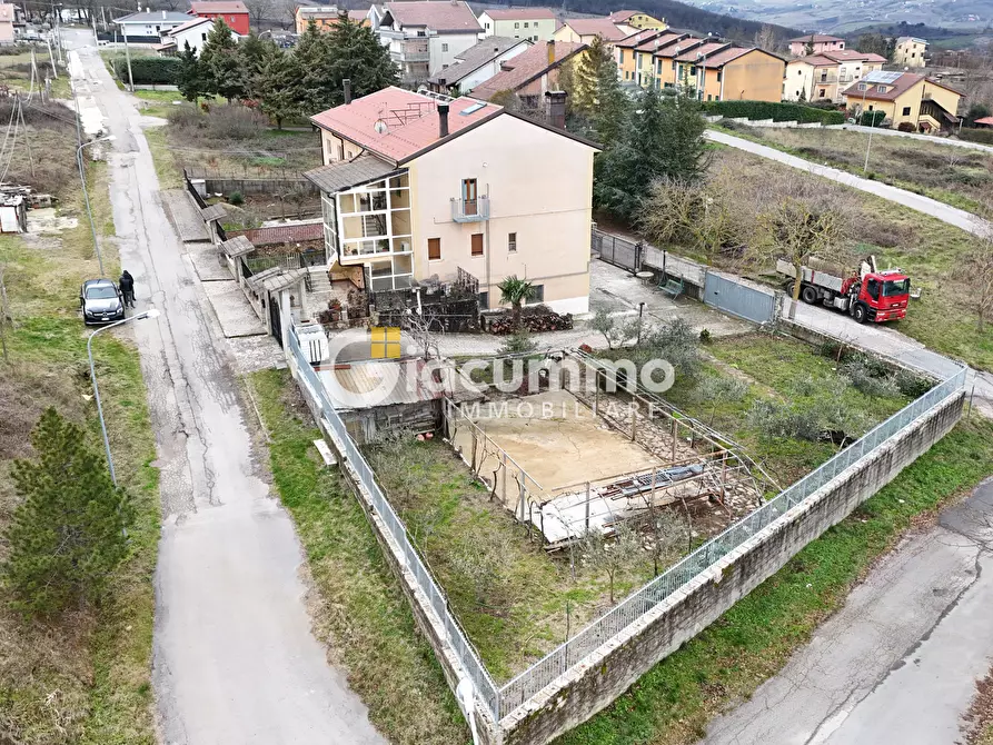 Immagine 3 di Casa bifamiliare in vendita  in Via Madrd a Potenza