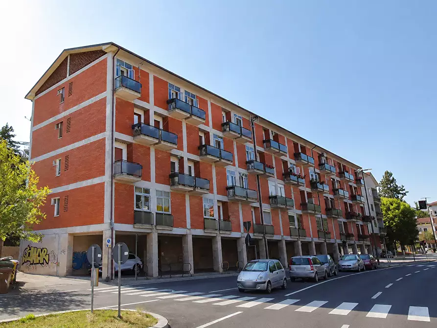 Immagine 1 di Quadrilocale in vendita  in Via Roma a Potenza
