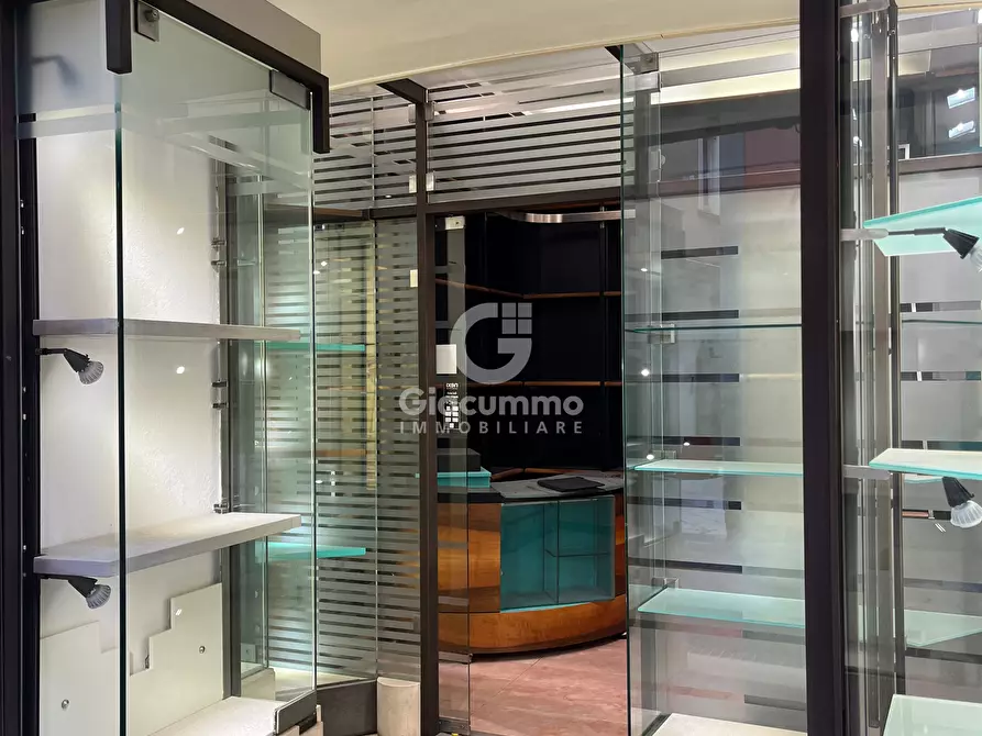 Immagine 27 di Locale commerciale in affitto  in Via Pretoria 80 a Potenza