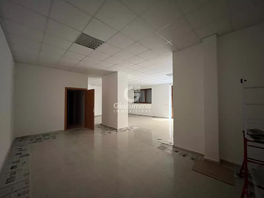 Immagine 7 di Locale commerciale in vendita  in Via Carlo Armellini 6 a Potenza