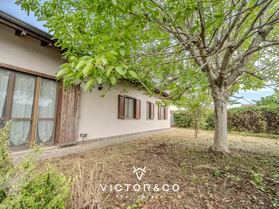 Immagine 43 di Casa bifamiliare in vendita  in Via Borghetto 4 a Casalino