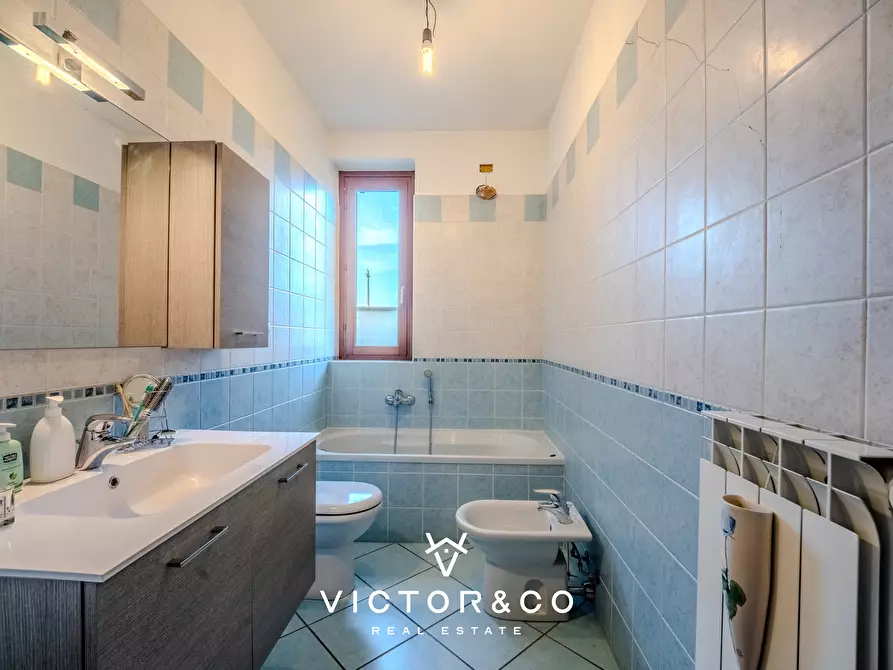 Immagine 17 di Casa bifamiliare in vendita  in Via Borghetto 4 a Casalino