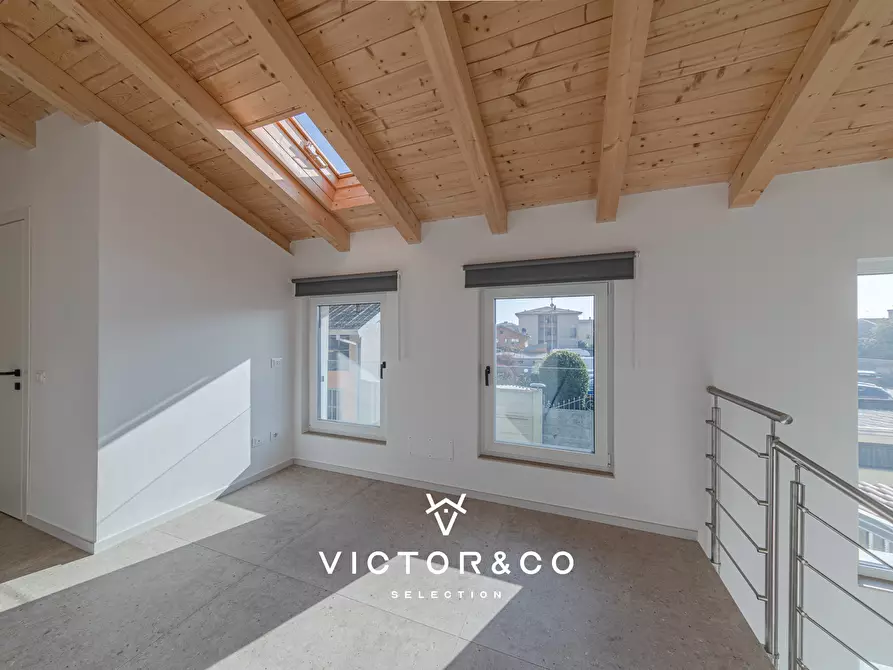 Immagine 14 di Villa in vendita  in Vicolo G. Brustio 1 a Galliate