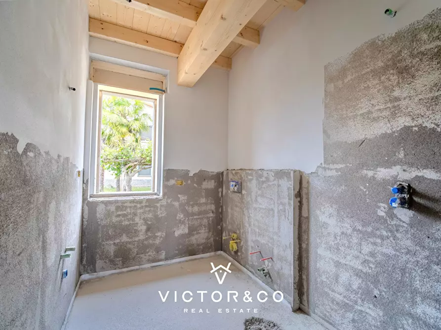Immagine 10 di Villa in vendita  in Via Isonzo 6 a Oleggio