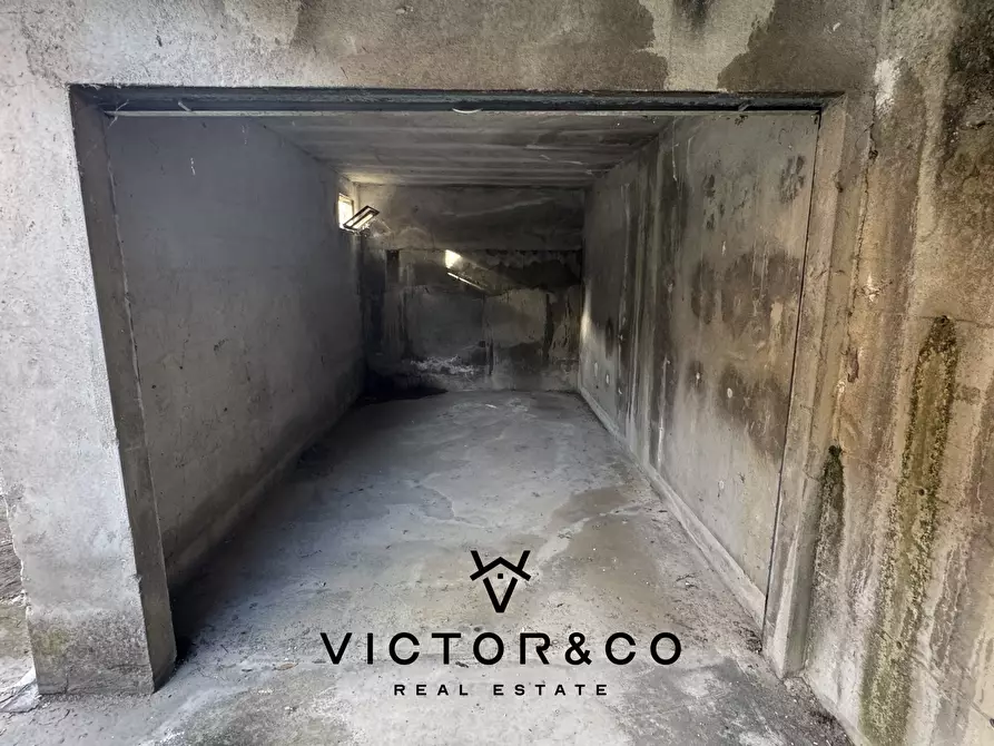 Immagine 4 di Garage in vendita  in Via Sforzesca sn a Novara