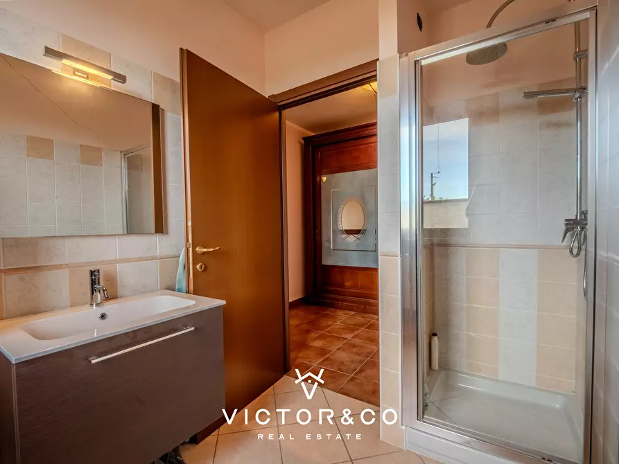 Immagine 13 di Casa bifamiliare in vendita  in Via Borghetto 4 a Casalino