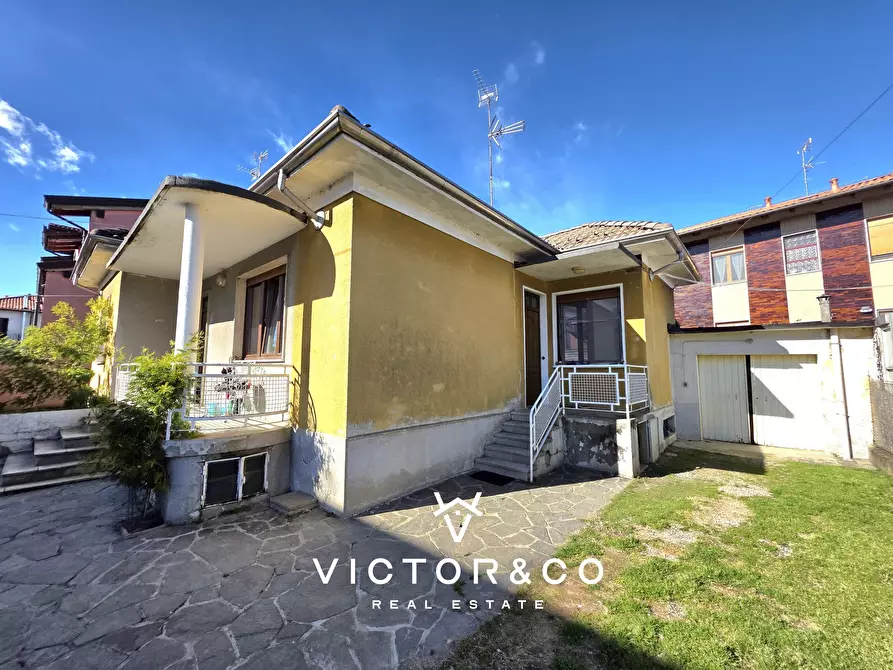 Immagine 24 di Villa in vendita  in Via Gramoni sn a Novara